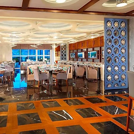 Sheraton Hotel 5*